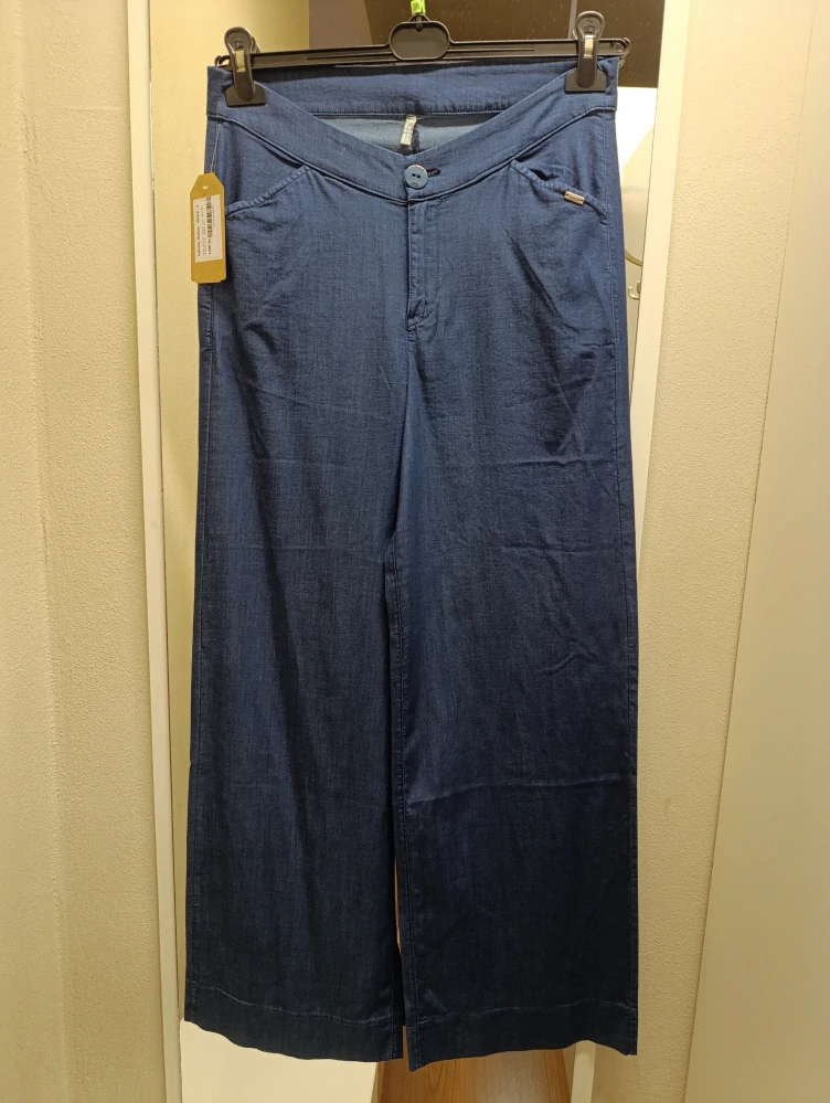 Kalhoty VERTUS - Kesia